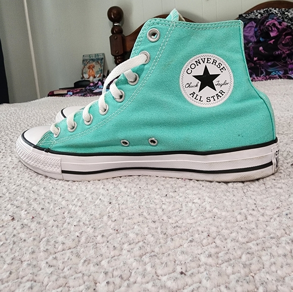 Converse Chuck Taylor's Teal Colored Shoes - Picture 2 of 15